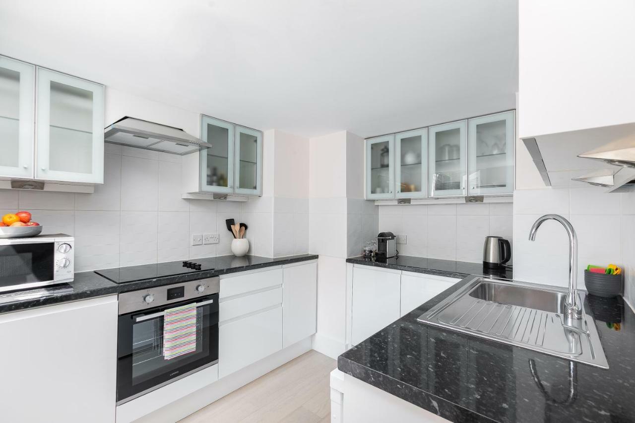 Apartment With Private Patio, And Park Across The Road (Adults Only) Λονδίνο Εξωτερικό φωτογραφία